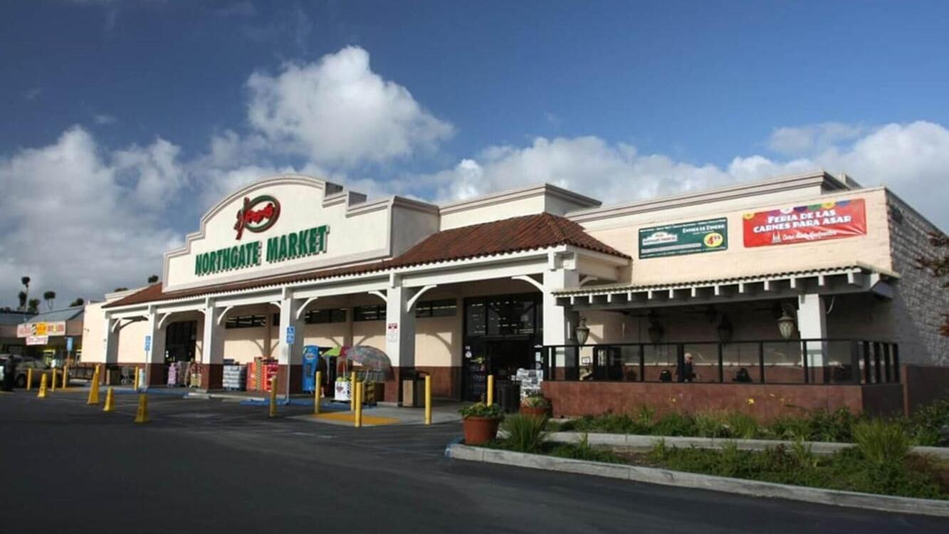 Northgate González Market grants scholarships and recognition to community